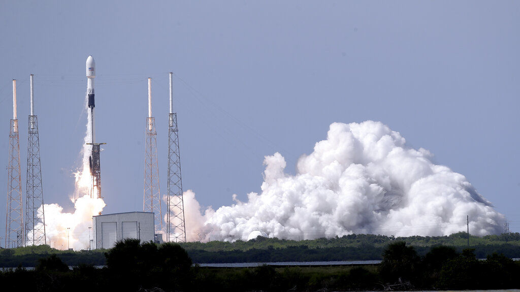 APTOPIX SpaceX Rocket Launch